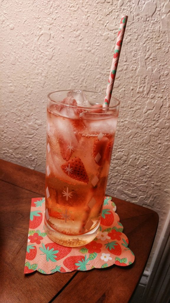 Homemade Strawberry Vodka Spritzer Cocktail Recipe